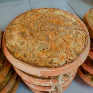 বগুড়ার খাঁটি দই (৫ কেজি) – বাংলার ঐতিহ্যের মিষ্টি স্বাদ